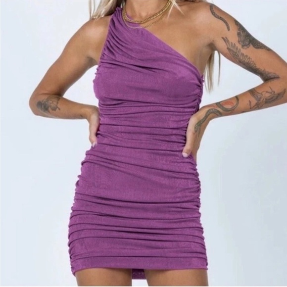 Lioness Dresses & Skirts - Lioness Goddess Purple Stretch Jersey One Shoulder Mini Dress Size XXL NWT